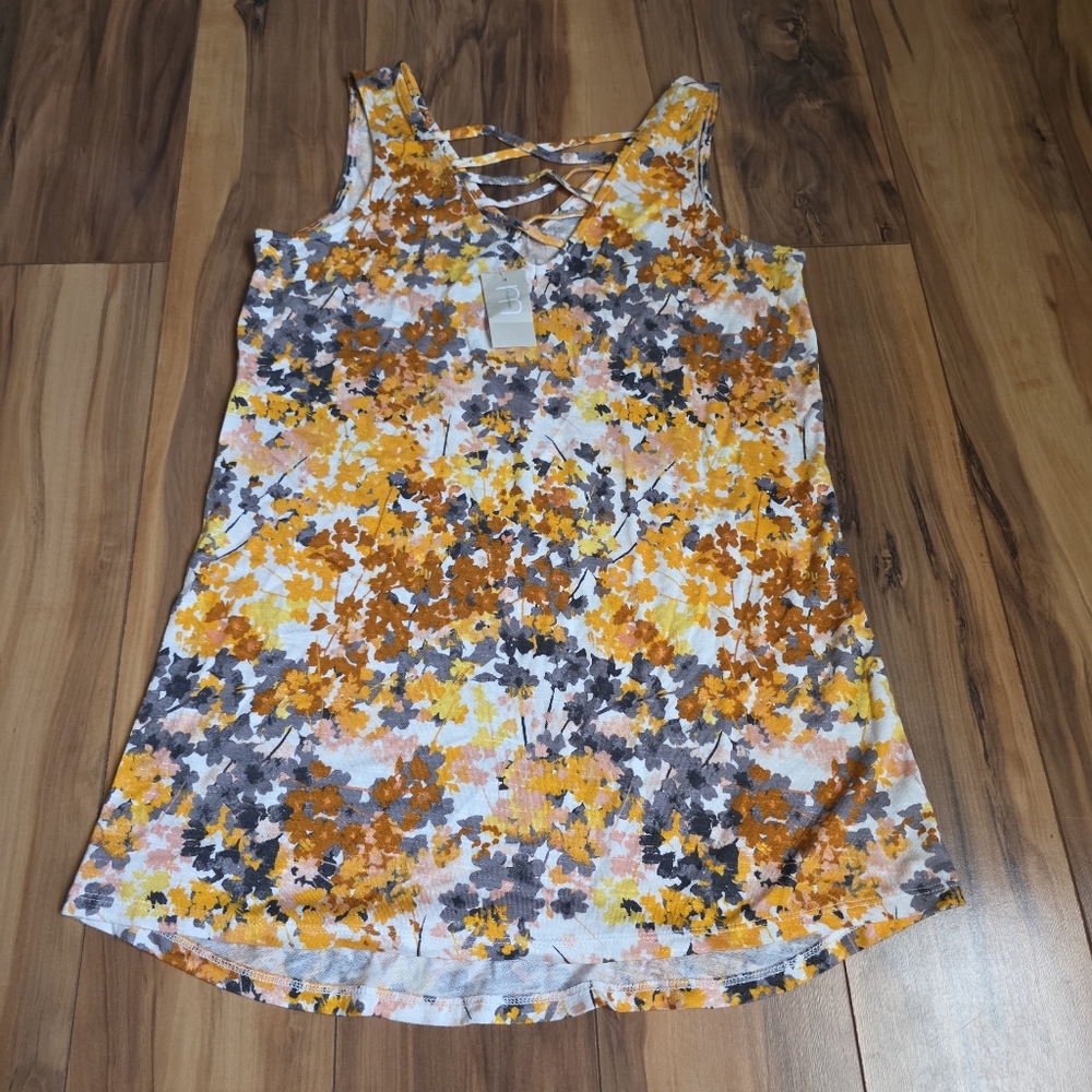 Maurices floral Tank Top size Xs Nwt
